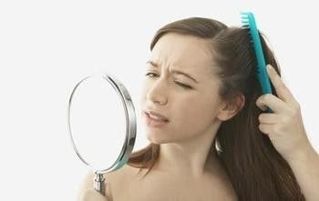 內(nèi)分泌失調(diào)導(dǎo)致脫發(fā) 四招來(lái)預(yù)防